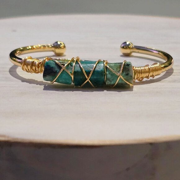 Chrysocolla Goddess Energy Wire Wrap Cuff w/ 14Kt Gold Over Brass – NWT - Picture 5 of 12